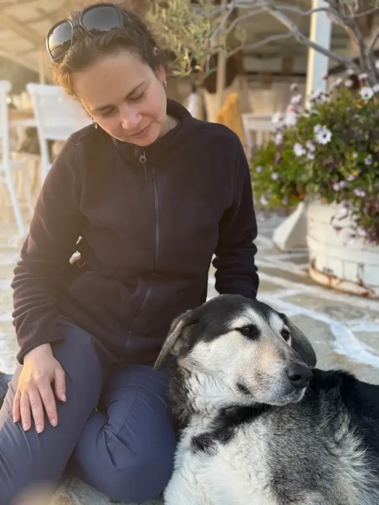 Dog trainer Victoria Dreyer with a calm adult dog